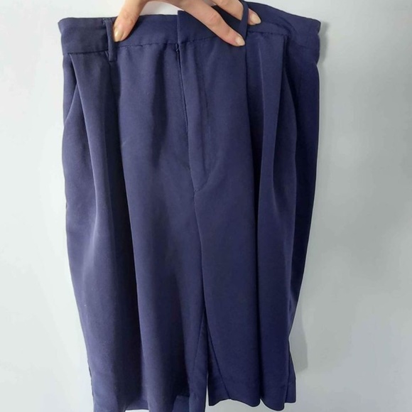 H&M Blue Cigarette Shorts - Picture 1 of 3